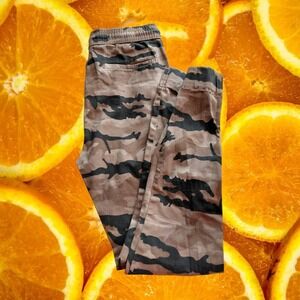 Across The Pond Mens Camouflage Cargo Pants Size‎ Medium Jogger Style Pants